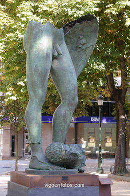 SCULPTURES DE IGOR MITORAJ. SCULPTURES AND SCULPTORS. VIGO