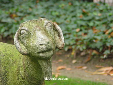 SCULPTURES OF JOSE MEDINA. SCULPTURES AND SCULPTORS. VIGO