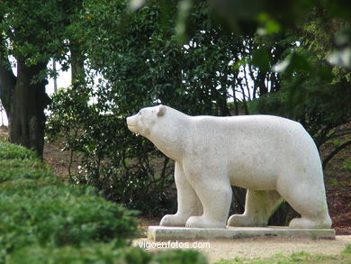 SCULPTURES OF JOSE MEDINA. SCULPTURES AND SCULPTORS. VIGO