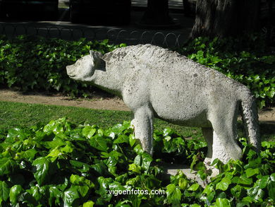 SCULPTURES OF JOSE MEDINA. SCULPTURES AND SCULPTORS. VIGO