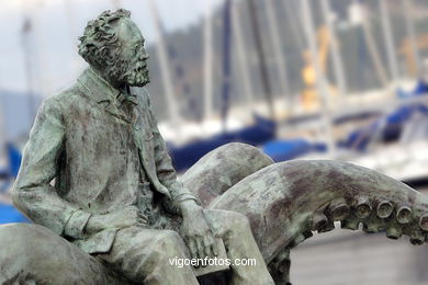 ESCULTURA A JULIO VERNE. ESCULTURAS E ESCULTORES. VIGO