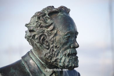 ESCULTURA A JULIO VERNE. ESCULTURAS Y ESCULTORES. VIGO