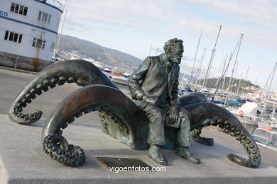 ESCULTURA A JULIO VERNE. ESCULTURAS Y ESCULTORES. VIGO