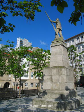 MONUMENT TO FISHERMAN. SCULPTURES AND SCULPTORS. VIGO