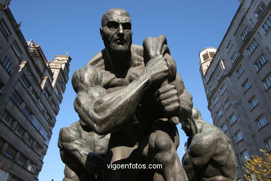 MONUMENT TO WORK. SCULPTURES AND SCULPTORS. VIGO