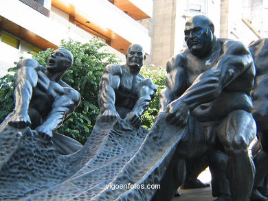 MONUMENT TO WORK. SCULPTURES AND SCULPTORS. VIGO