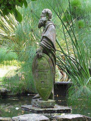 A FONTE DE NEPTUNO E DO ANGELOTE. ESCULTURAS E ESCULTORES. VIGO