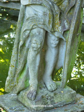 A FONTE DE NEPTUNO E DO ANGELOTE. ESCULTURAS E ESCULTORES. VIGO