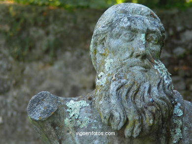 A FONTE DE NEPTUNO E DO ANGELOTE. ESCULTURAS E ESCULTORES. VIGO