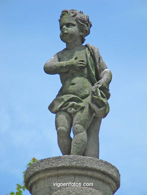 NEPTUNE FOUNTAIN AND ANGEL'S FOUNTAIN. SCULPTURES AND SCULPTORS. VIGO