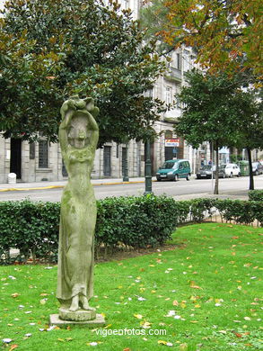 SCULPTURES ALAMEDA-AREAL DE CAMILO NOGUEIRA. SCULPTURES AND SCULPTORS. VIGO