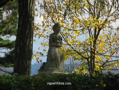 SCULPTURES EN EL CASTRO DE CAMILO NOGUEIRA. SCULPTURES AND SCULPTORS. VIGO