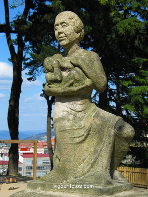 SCULPTURES EN EL CASTRO DE CAMILO NOGUEIRA. SCULPTURES AND SCULPTORS. VIGO