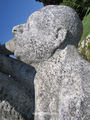 ESCULTURAS EN EL CASTRO DE CAMILO NOGUEIRA. ESCULTURAS Y ESCULTORES. VIGO