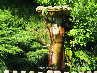 ESCULTURAS EN EL CASTRO DE CAMILO NOGUEIRA. ESCULTURAS Y ESCULTORES. VIGO