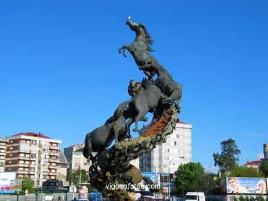 MONUMENT TO THE HORSES. SCULPTURES AND SCULPTORS. VIGO