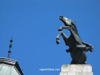 SCULPTURES  NOVACAIXAGALICIA HORSES. SCULPTURES AND SCULPTORS. VIGO