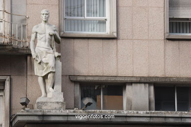 ESCULTURA CLÁSSICA EM VIGO. ESCULTURAS E ESCULTORES. VIGO