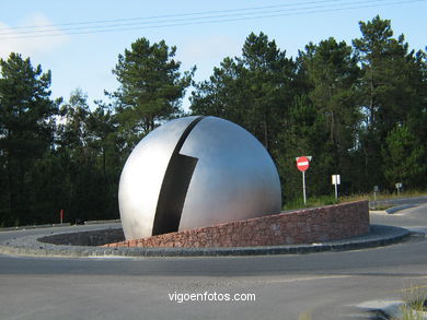 ESCULTURAS DE SILVEIRO RIVAS. ESCULTURAS E ESCULTORES. VIGO