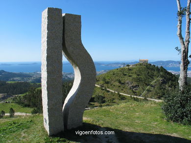 ESCULTURA ABSTRACTA CONTEMPORÁNEA. MONTE ALBA (1999). ESCULTURAS Y ESCULTORES. VIGO