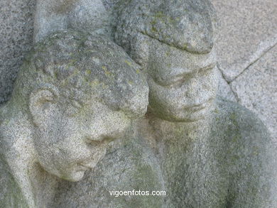 ESCULTURAS DE XOAN PIÑEIRO. ESCULTURAS E ESCULTORES. VIGO