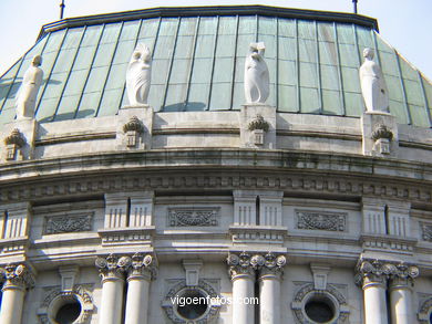 EDIFÍCIO TEATRO GARCÍA BARBÓN - ANTONIO PALÁCIOS