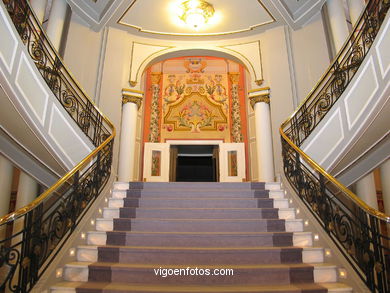 INTERIORES DEL CENTRO CULTURAL NOVACAIXAGALICIA  (CAIXANOVA)