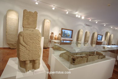 SALA DE ARQUEOLOGIA DO MUSEU QUIÑONES DE LEÓN