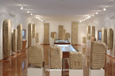 SALA DE ARQUEOLOGIA DO MUSEU QUIÑONES DE LEÓN