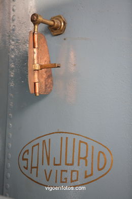 SUBMARINO DE SANJURJO BADÍA. SIGLO XIX. MUSEO DEL MAR DE GALICIA VIGO.