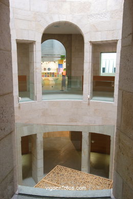 INTERIORES DEL MUSEO MARCO DE VIGO