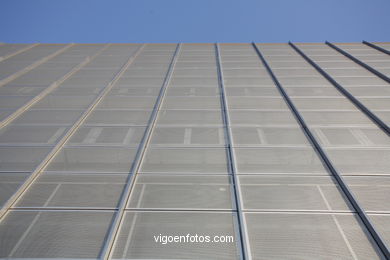 FACADE - VIGO CONFERENCE CENTRE (SEA OF VIGO)