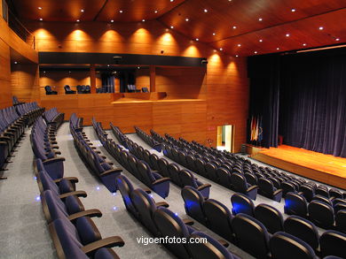 AUDITORIUM OF SOCIAL CENTER CAIXANOVA