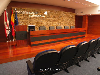 ASSEMBLY AND CONFERENCE HALLS OF SOCIAL CENTER CAIXANOVA