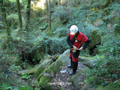 CUEVAS DEL FOLÓN - CORUXO (Vigo)