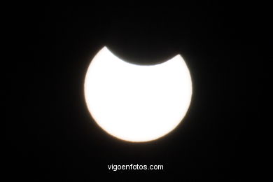 ECLIPSE- ANNULAR SOLAR ECLIPSE - 3 OCTOBER 2005 - SPAIN