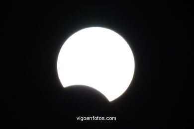 ECLIPSE- ANNULAR SOLAR ECLIPSE - 3 OCTOBER 2005 - SPAIN