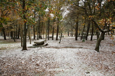 SNOW IN VIGO. CUVI AND MOUNTAINS.