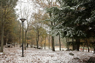 NIEVE EN VIGO. PAISAJES NEVADOS. CUVI Y MONTAÑA.