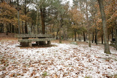 SNOW IN VIGO. CUVI AND MOUNTAINS.