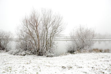 SNOW IN VIGO. CUVI AND MOUNTAINS.