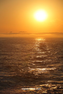 SUNSET & SUNRISE. VIGO BAY. SEA AND LANDSCAPES. SHIP