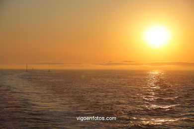 SUNSET & SUNRISE. VIGO BAY. SEA AND LANDSCAPES. SHIP