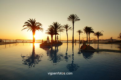 SUNSET & SUNRISE. VIGO BAY. SEA AND LANDSCAPES. SAMIL BEACH