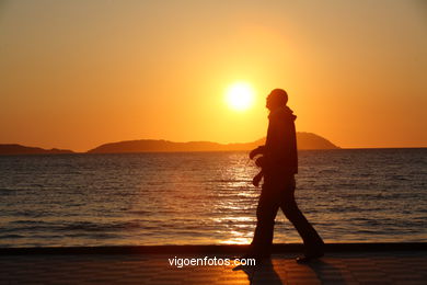 SUNSET & SUNRISE. VIGO BAY. SEA AND LANDSCAPES. SAMIL BEACH