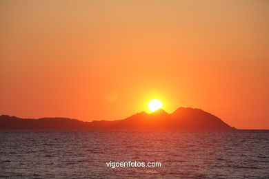 SUNSET & SUNRISE. VIGO BAY. SEA AND LANDSCAPES. SAMIL