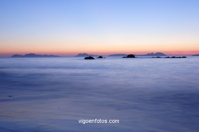 SUNSET & SUNRISE. VIGO BAY. SEA AND LANDSCAPES. FUESTE BEACH