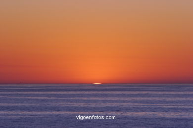 PUESTAS DE SOL - MAR ABIERTO