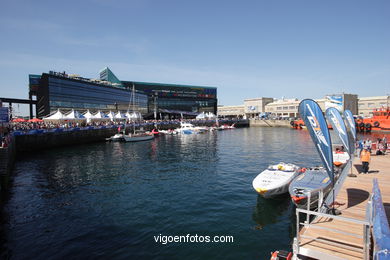 POWERBOAT P1 - AMBIENTE DA COMPETIÇÃO EM VIGO