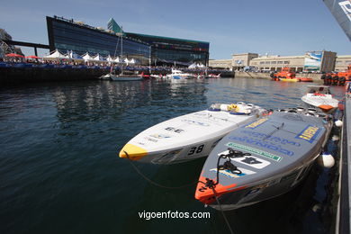 POWERBOAT P1 - AMBIENTE DA COMPETIÇÃO EM VIGO